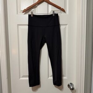 Lululemon wunder train high rise crop size 8 vvvvguc